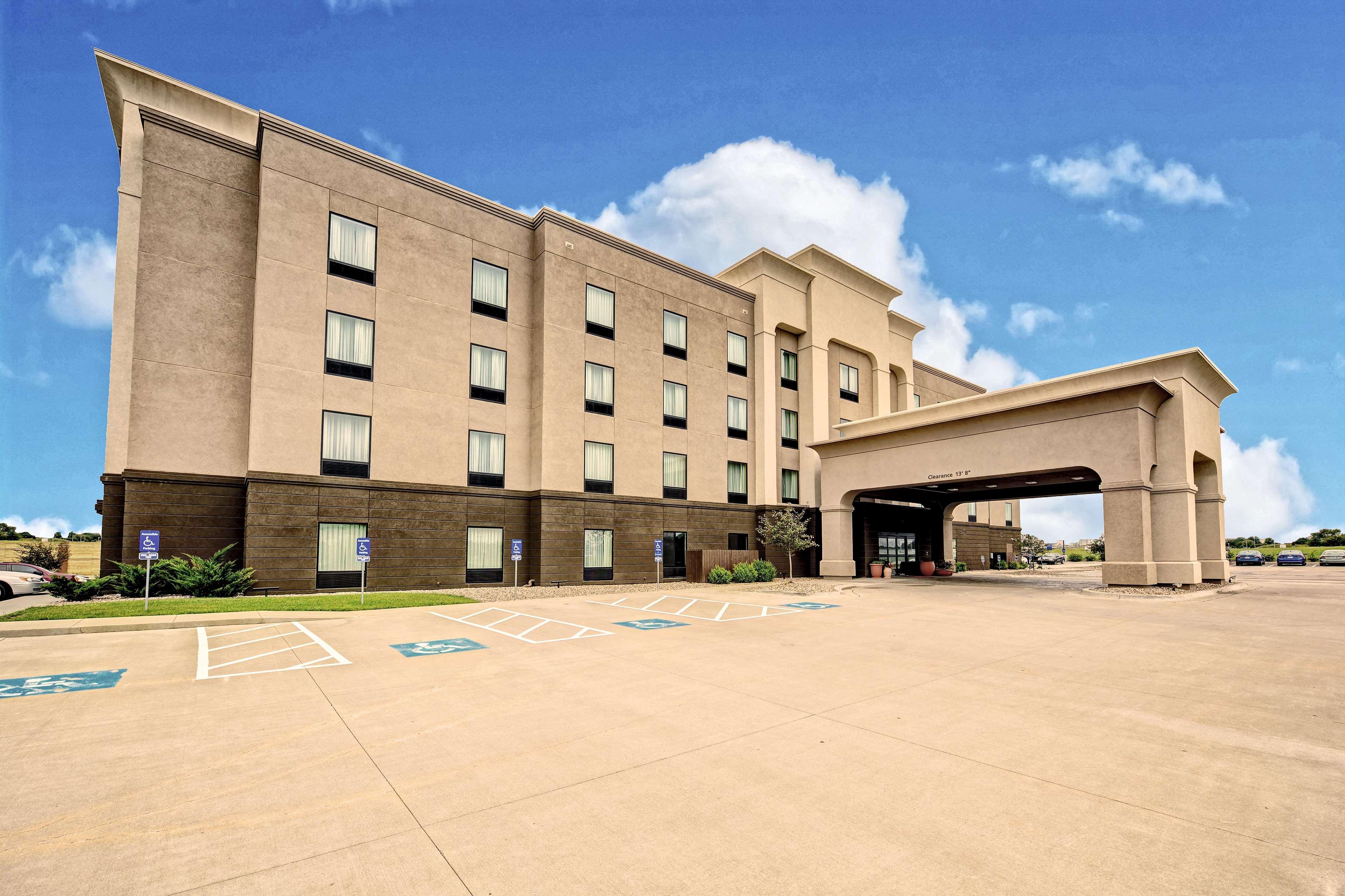 Hampton Inn Belton/Kansas City מראה חיצוני תמונה